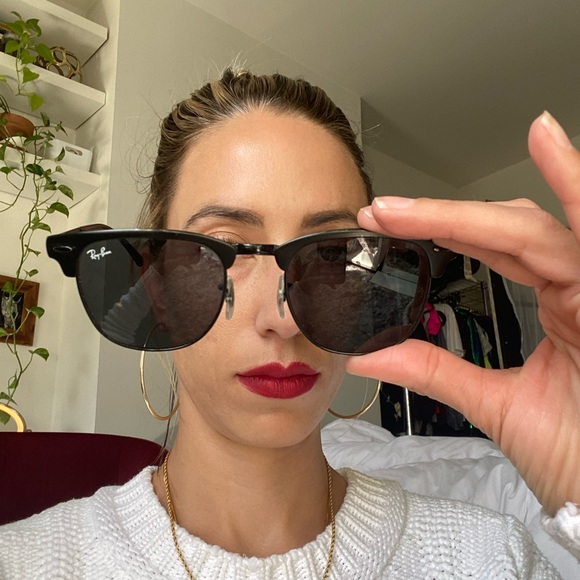 PRADA/ WILDFOX/ RAY BANS - Picture 5 of 14